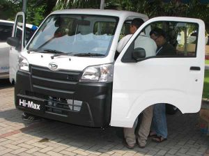 Enjoy-nya Menjajal Daihatsu Hi-Max