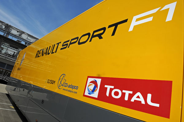 Renault & Red Bull Sepakat Tinggalkan Total