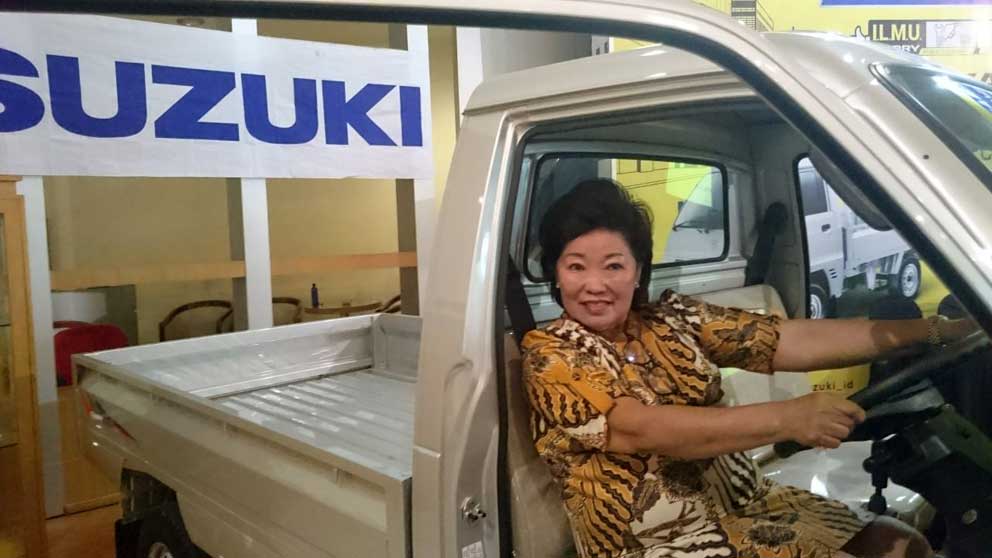 Ratu Sambel ‘Bu Rudy’ Pilih Suzuki Carry