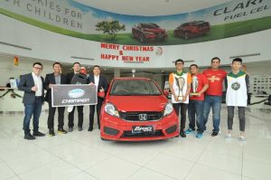 Honda Surabaya Center Serahkan Hadiah Brio Satya