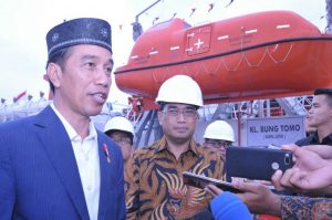 Jokowi Resmikan Kawasan Industri Terintegrasi Terbesar di Jatim