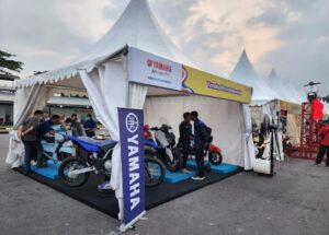 Yamaha STSJ Motor Show Ramaikan Adira Festival Surabaya 2023