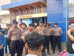 ‘Salah Kamar’ Akui BEM Surabaya, Pendemo Desak KSOP Perak Segel Kontainer Diduga Isi Black Stone