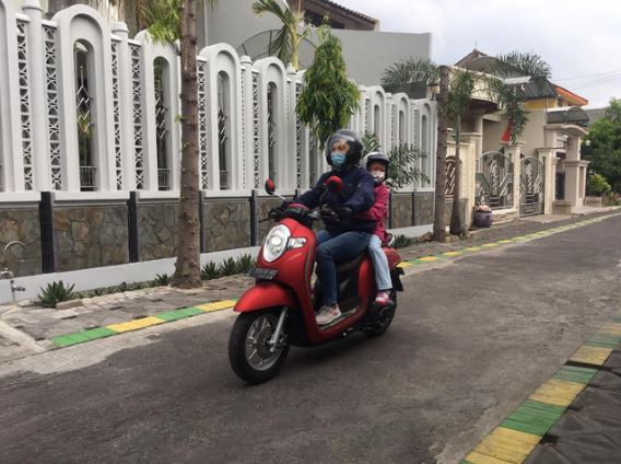 Safety Riding MPM Honda Jatim Bagi Tips #Cari_Aman Berboncengan
