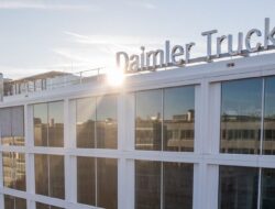 Truk & Bus Daimler Terjual 526.053 Unit di 2023