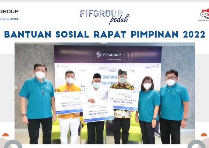 FIFGROUP Berbagi 10 Rumah