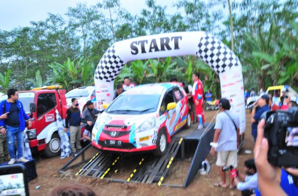 Pemerintah & IMI Apresiasi HIPMI Jatim Kejurnas Sprint Rally Indonesia 2022