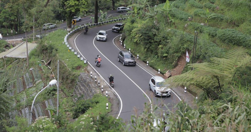 Honda Ajak Keluarga All New BR-V Wisata ke Tawangmangu