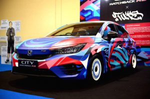 Nih Arti Scientific Street Art Tutugraff Honda City Hatchback