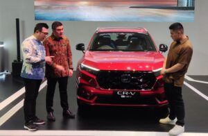Honda GIIAS Surabaya 2023 Pajang All New Honda CR-V e:HEV dan Honda e