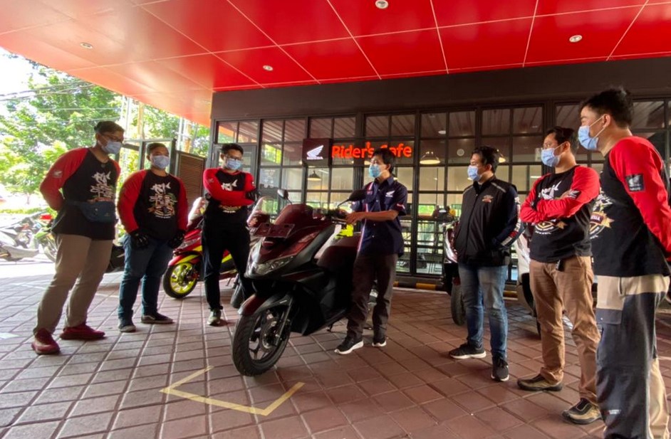MPM Rider’s Cafe Tongkrongan Komunitas Honda PCX