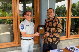 Jasa Raharja & Bupati Ngawi Audiensi Pencegahan Serta Penanggulangan Laka Lantas & Sosialisasi UU No 22 Tahun 2009 Pasal 74