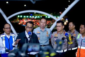 Rivan A Purwantono: Menteri Perhubungan, Kakorlantas Polri & Jasa Raharja Amankan Mudik di Km 70 Tol Cikarang Utama