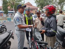 Operasi Gabungan Tertib Lalu Lintas di Situbondo: Upaya Tingkatkan Kesadaran & Kepatuhan Pengendara