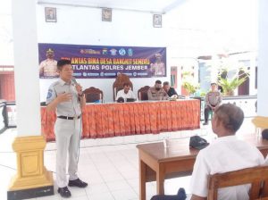 Jasa Raharja Jember & Tim Pembina Samsat Jember Sosialisasi Di Desa Paseban Kec Kencong