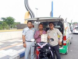 Tim Pembina Samsat Buka Layanan Mobile di Alun-Alun Kab Sampang