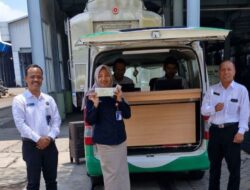 Fasilitasi Wajib Pajak di Kawasan Industri, Samsat Buka Pelayanan di PT Inka Madiun