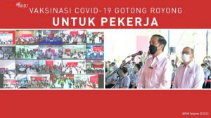Jokowi Pantau Karyawan Grup Astra Suntik Vaksin Gotong Royong