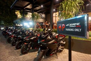 Parkir Khusus Honda CBR250RR Di Excelso Cafe