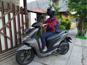 Lady Biker Guru Ini Penjelajah Yamaha FreeGo