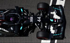 Lewis Hamilton Pole Position F1 GP Silverstone Inggris