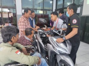 MPM Honda Jatim Latih Mekanik Wirausaha Bengkel Penyandang Disabilitas