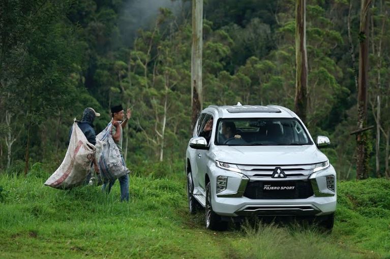 Fitur Unggulan FCM Pajero Sport