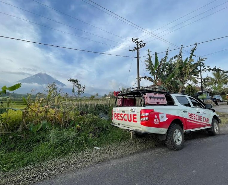 Mitsubishi Triton Erupsi Semeru