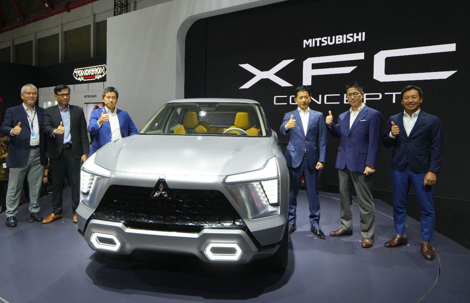 Mitsubishi XFC Concept Game Changers 