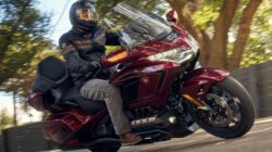 Honda Gold Wing 50 Th Edition di Surabaya Rp 1,1 Miliar