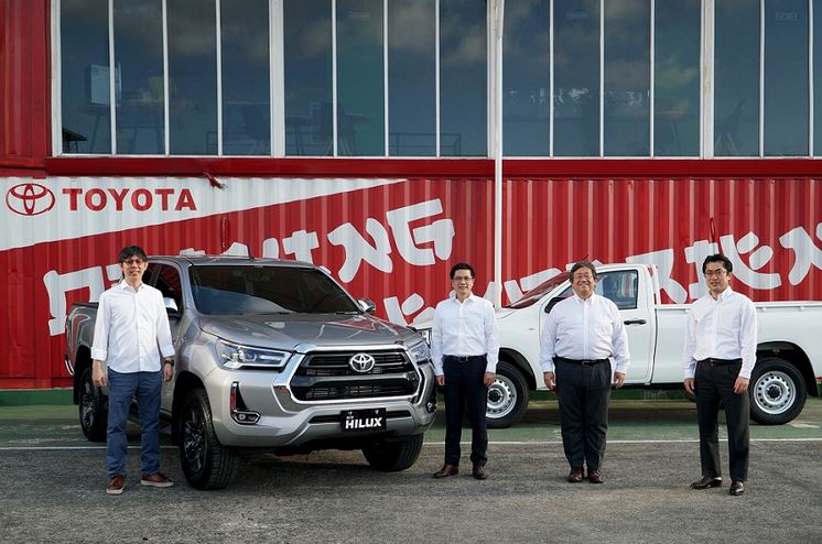 Toyota Luncurkan Hilux Mulai Rp 241,7 Juta