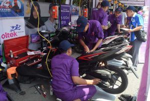 Keren Ada Servis Motor Gratis Sambut HUT 74 Provinsi Jatim
