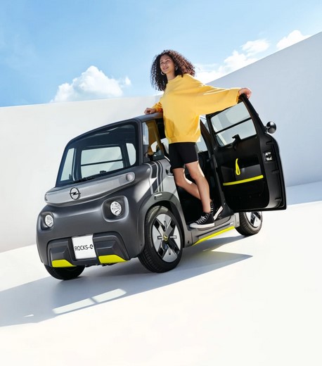 Microcar Opel Rocks-e Transisi Motor Matik Ke Mobil