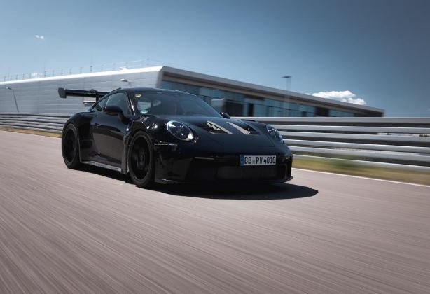 17 Agustus 2022 Meluncur Porsche 911 GT3 RS