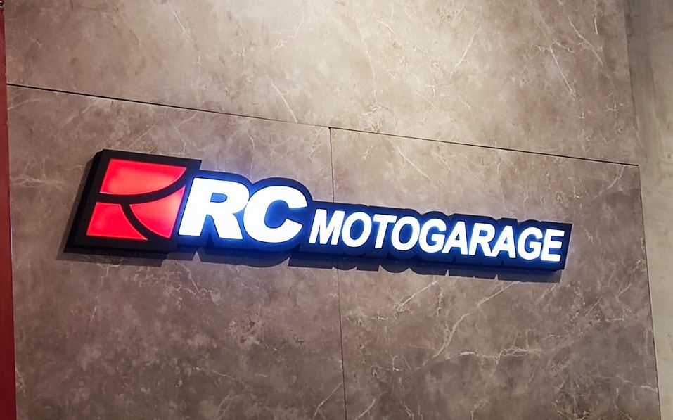 Apparel Premium RC Motogarage