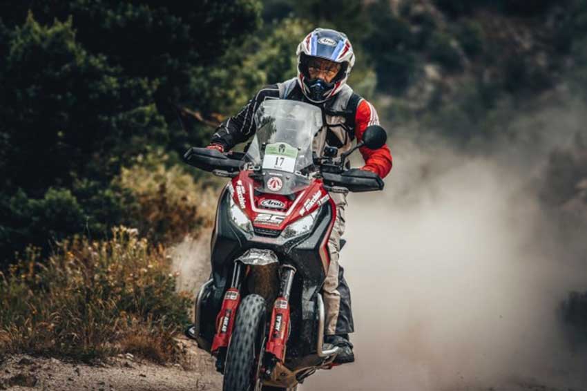 Edan, Skutik Honda X-Adv Juara Rally Gibraltar