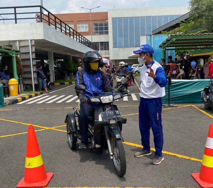 Safety Riding MPM Honda Berbagi Kiat #Cari_Aman Berkendara Bersama Penyandang Disabilitas