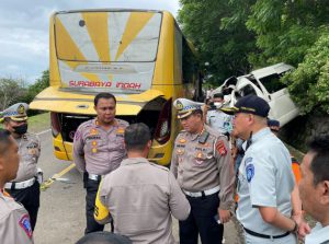 Jasa Raharja Jamin Seluruh Korban Tabrakan Bus Surabaya Indah dan Travel Pancasari di Sumbawa Barat