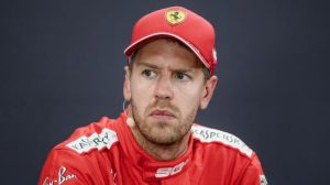 Gawat Hamilton! Mercedes Incar Sebastian Vettel