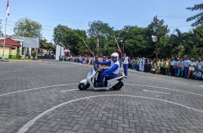 Sekolah Binaan Safety Riding