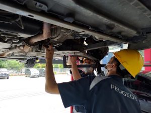 Special Package Perbaikan Mobil Lawas Peugeot di Bengkel Resmi
