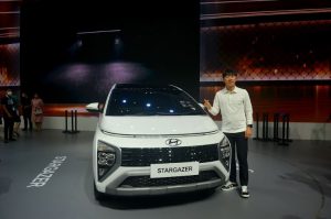 Shin Tae-yong Kagum ‘Sang Captain’ di Hyundai Stargazer GIIAS 2022