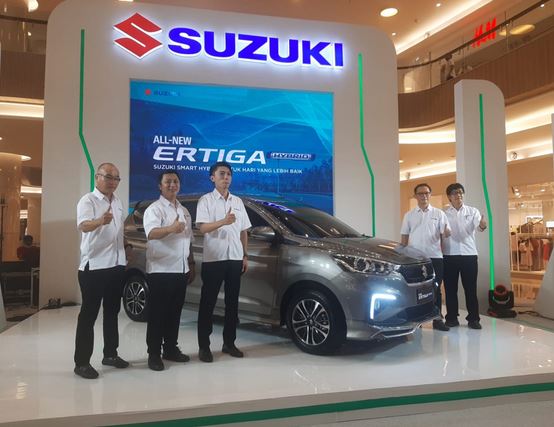 Ertiga Hybrid Mejeng di Pakuwon Mall Surabaya, Sudah Terpesan 274 SPK