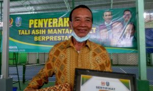Hari Pahlawan Tarwi Raih Penghargaan KONI Jawa Timur
