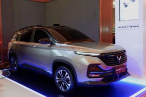 Wuling Almaz Hybrid 2000 CC Lebih Irit BBM Di Bawah Rp 400 Juta