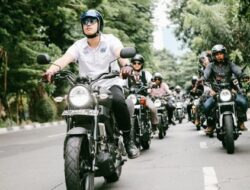 Keren, Tampil Stylish Bikers Yamaha XSR155 Motoride Jalanan Surabaya