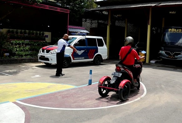 Layanan SIM & Publik Polda Jatim Ramah Disabilitas